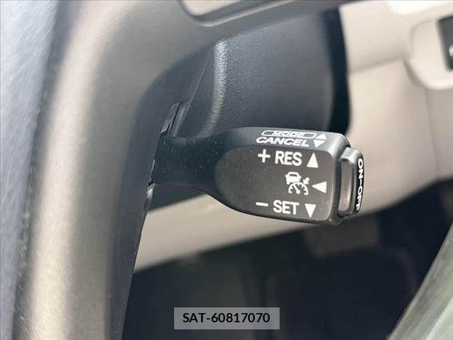 Lexus HS 2010-09 8208353-24