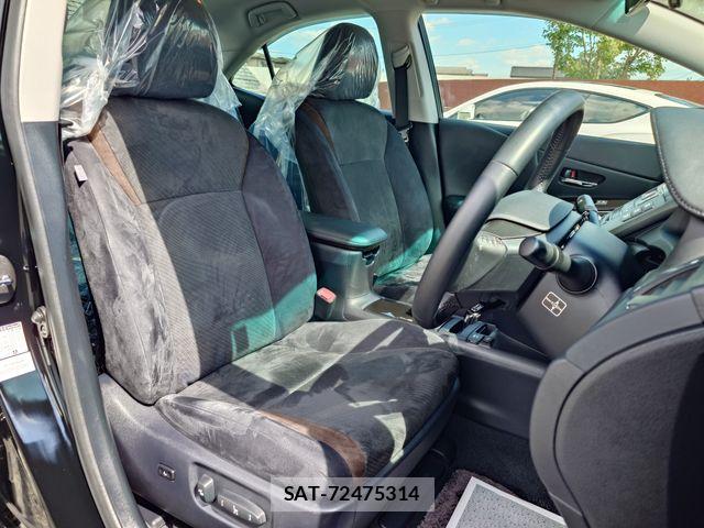 Lexus HS 2015-01 8315170-11