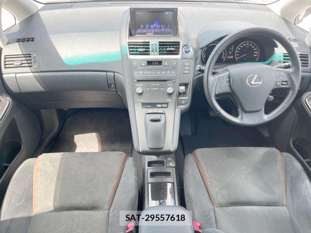Lexus HS 2014-07 8315169-1