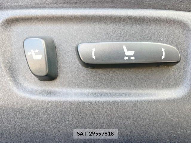 Lexus HS 2014-07 8315169-6
