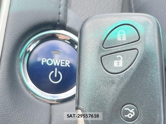 Lexus HS 2014-07 8315169-7