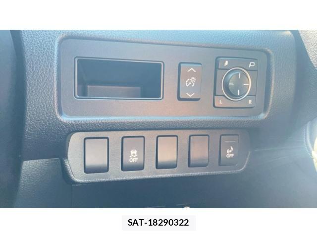 Lexus HS 2014-08 8336533-12