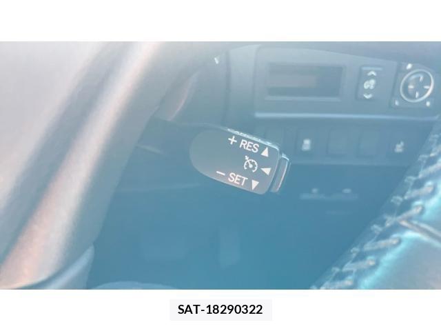 Lexus HS 2014-08 8336533-16