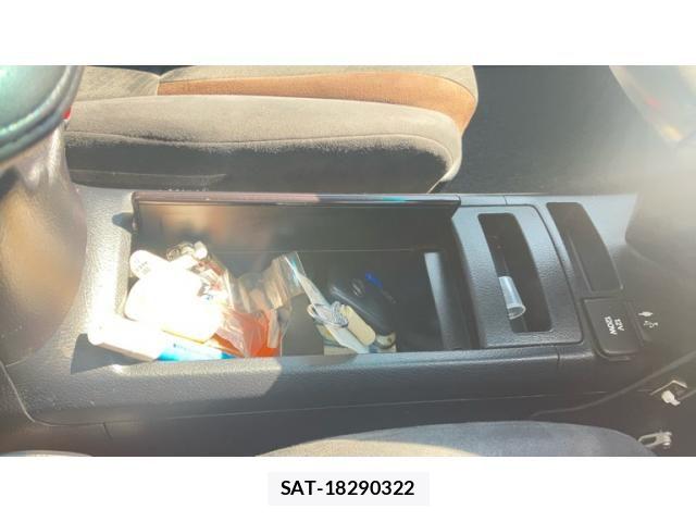 Lexus HS 2014-08 8336533-24