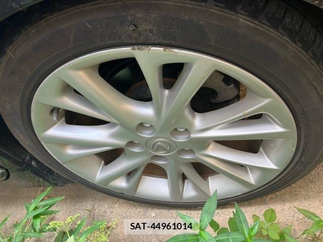 Lexus HS 2010-04 8354838-9