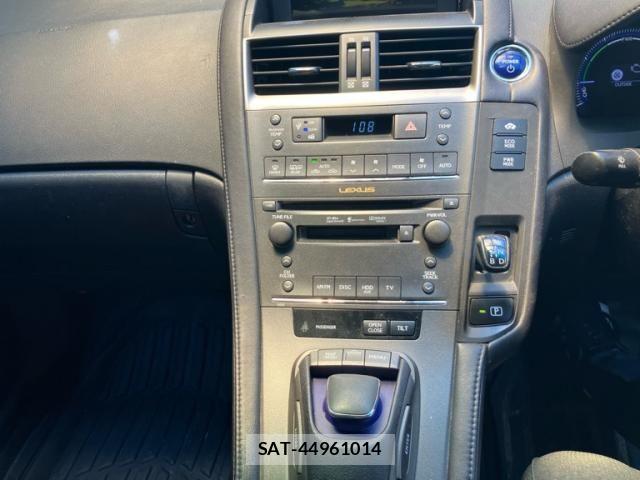 Lexus HS 2010-04 8354838-18