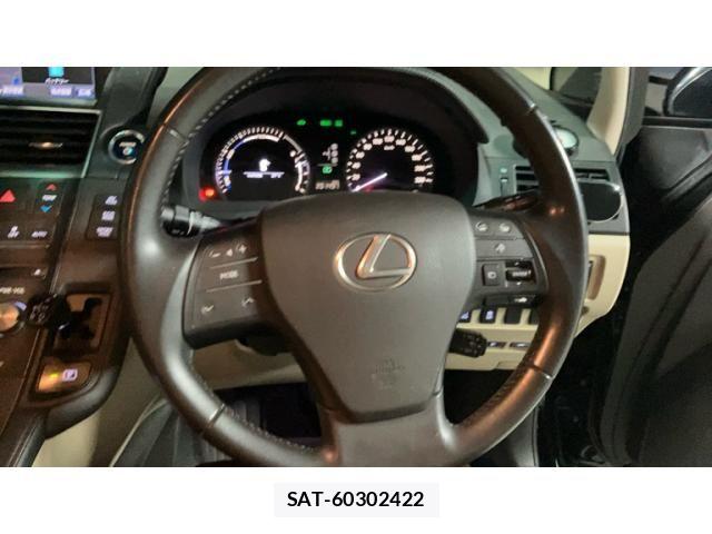 Lexus HS 2013-02 8371799-10