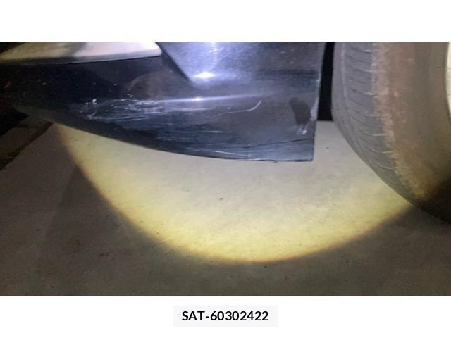 Lexus HS 2013-02 8371799-21