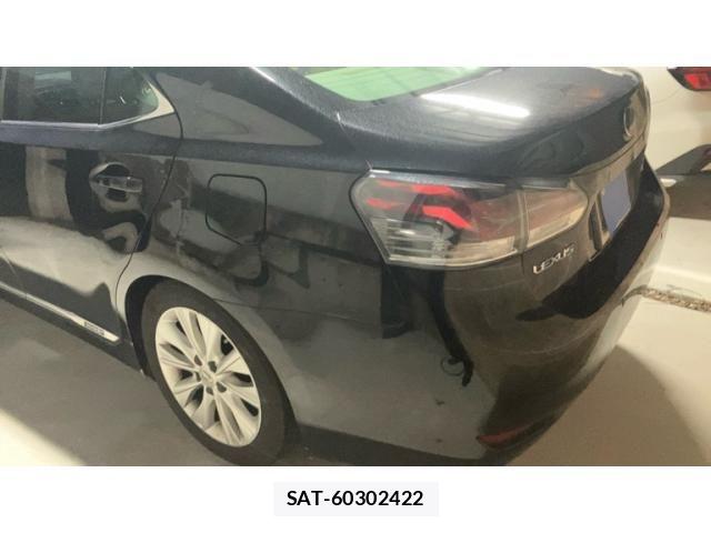 Lexus HS 2013-02 8371799-3