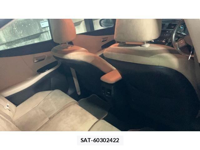 Lexus HS 2013-02 8371799-8