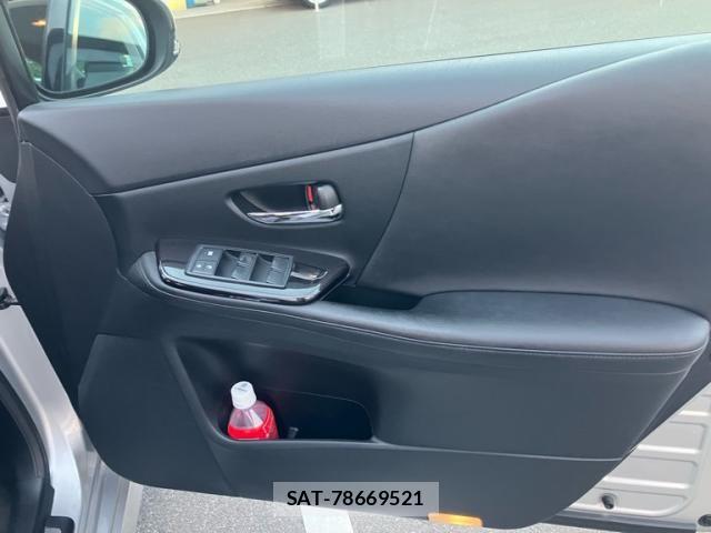 Lexus HS 2015-12 8525495-19