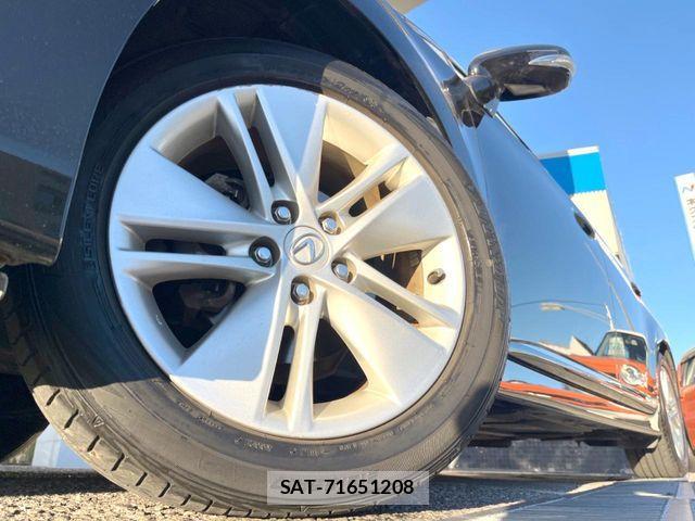 Lexus HS 2009-12 8525496-12