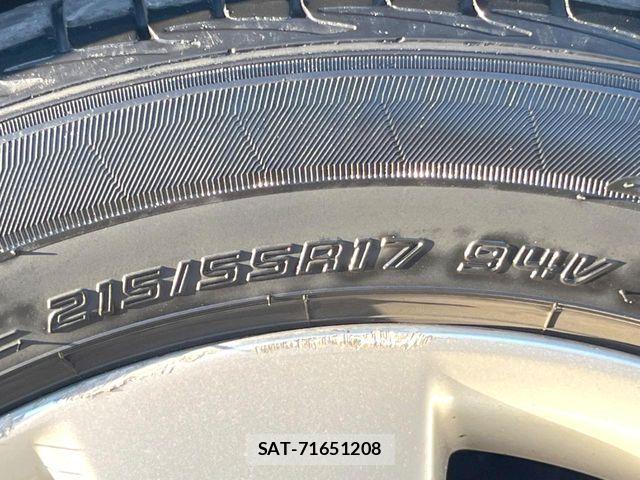 Lexus HS 2009-12 8525496-19