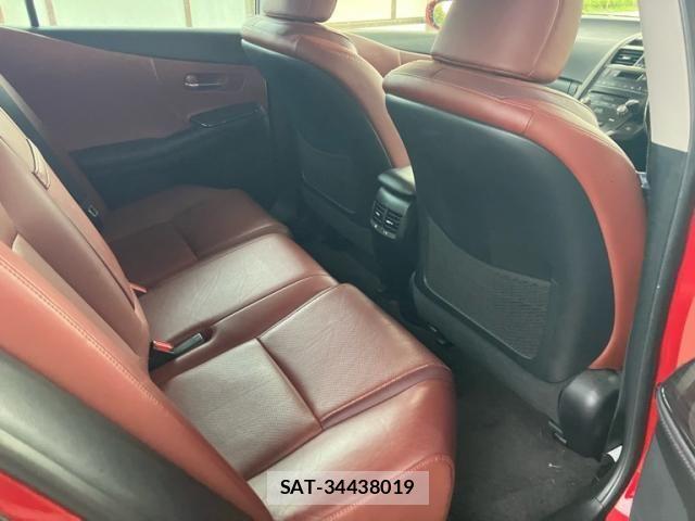 Lexus HS 2013-06 8562423-10