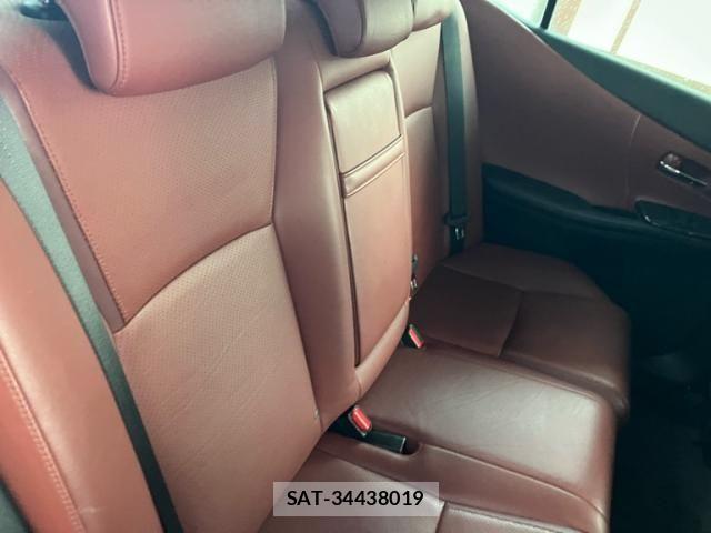 Lexus HS 2013-06 8562423-11