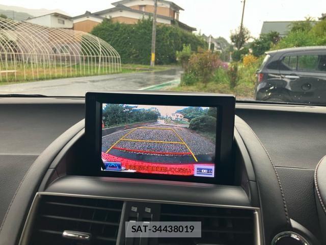 Lexus HS 2013-06 8562423-22