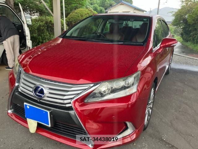 Lexus HS 2013-06 8562423-2