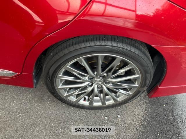 Lexus HS 2013-06 8562423-6