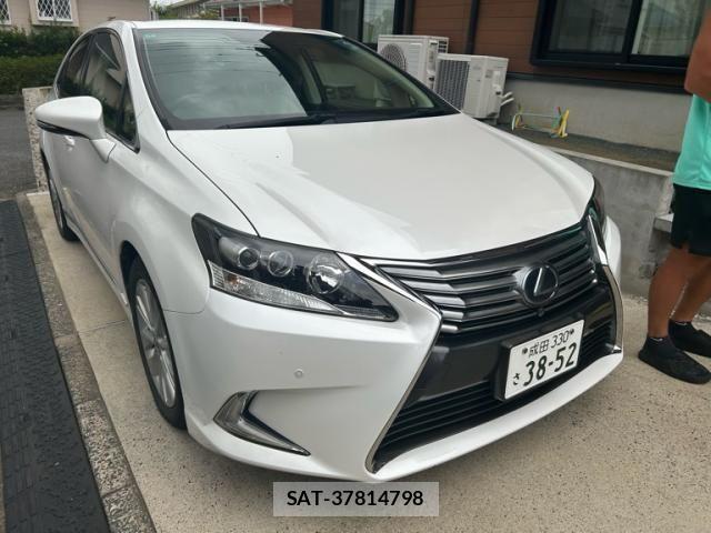 Lexus HS 2016-05 8627462-10