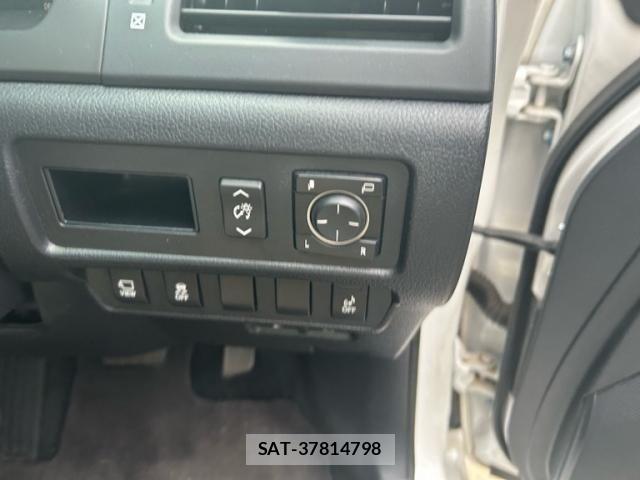 Lexus HS 2016-05 8627462-15