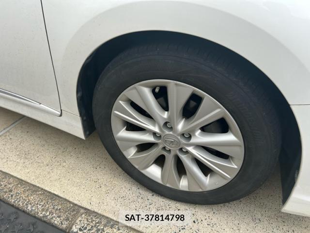 Lexus HS 2016-05 8627462-1
