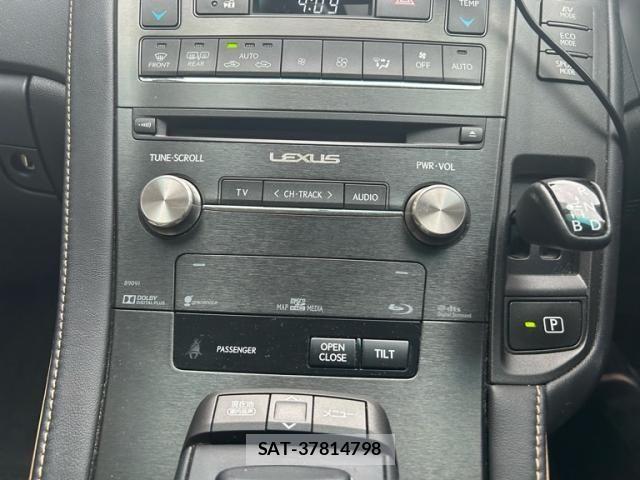 Lexus HS 2016-05 8627462-19