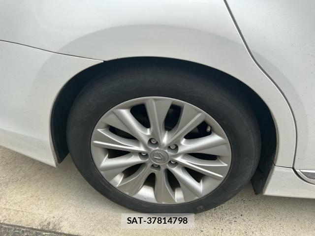 Lexus HS 2016-05 8627462-2