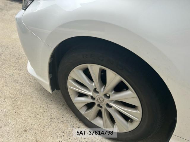 Lexus HS 2016-05 8627462-4
