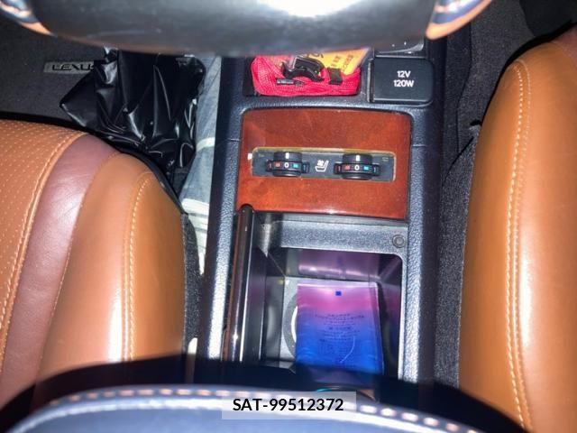 Lexus HS 2013-07 8685837-20