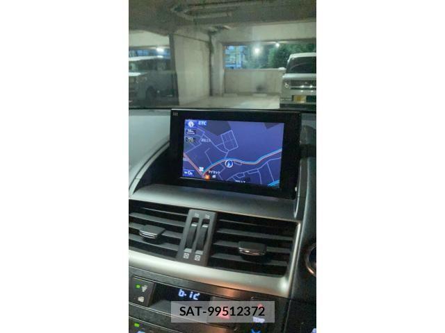 Lexus HS 2013-07 8685837-28