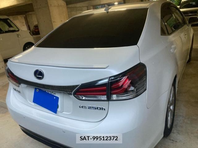 Lexus HS 2013-07 8685837-4