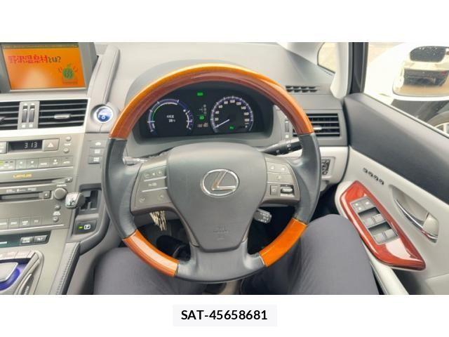 Lexus HS 2009-08 8743392-8