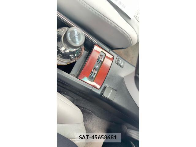 Lexus HS 2009-08 8743392-20