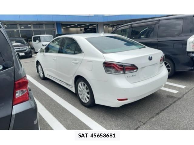 Lexus HS 2009-08 8743392-2