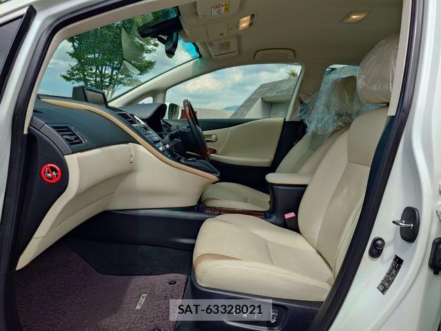 Lexus HS 2013-06 8743389-20