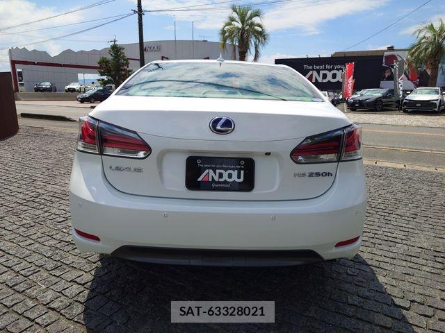 Lexus HS 2013-06 8743389-6