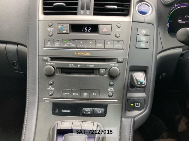 Lexus HS 2012-05 8796458-21