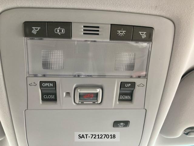 Lexus HS 2012-05 8796458-23