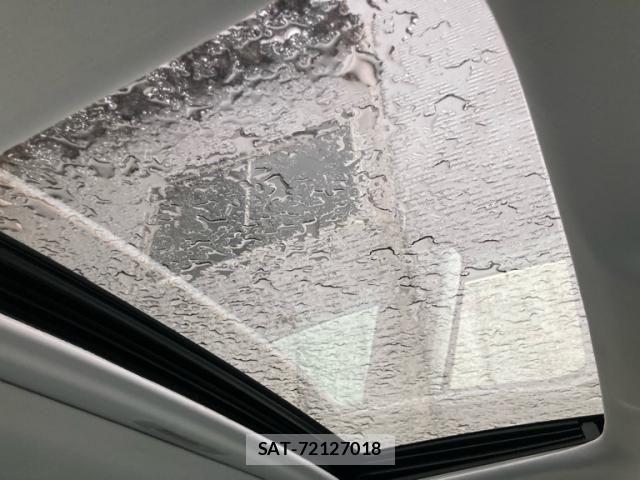 Lexus HS 2012-05 8796458-24