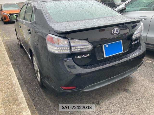 Lexus HS 2012-05 8796458-3
