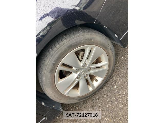 Lexus HS 2012-05 8796458-5