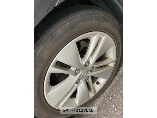 Lexus HS 2012-05 8796458-6
