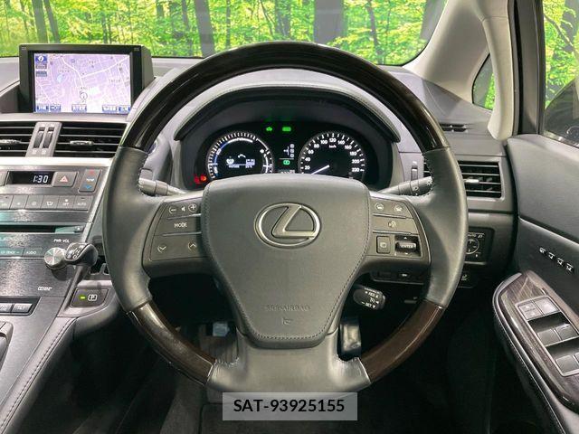 Lexus HS 2013-02 8829938-11
