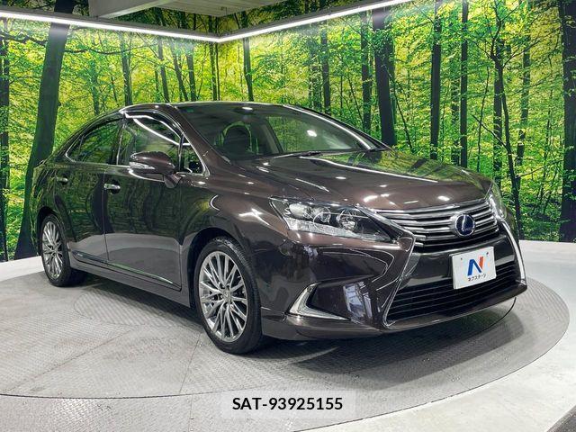Lexus HS 2013-02 8829938-16