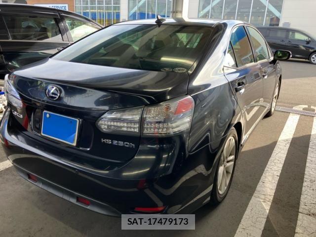 Lexus HS 2010-05 8849571-8