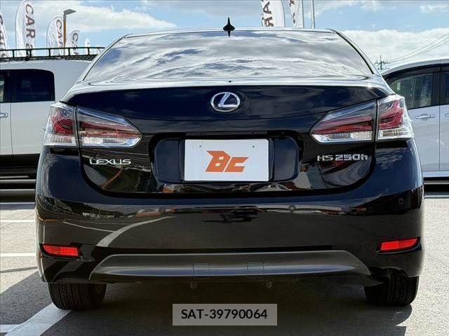 Lexus HS 2013-02 8880478-13
