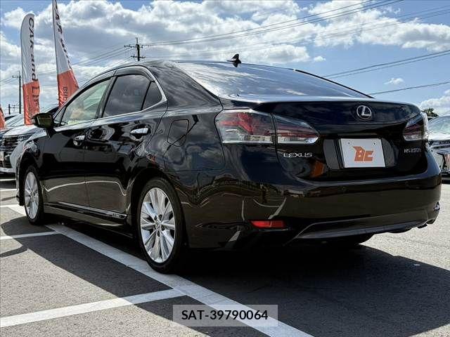 Lexus HS 2013-02 8880478-14