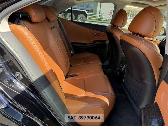 Lexus HS 2013-02 8880478-16