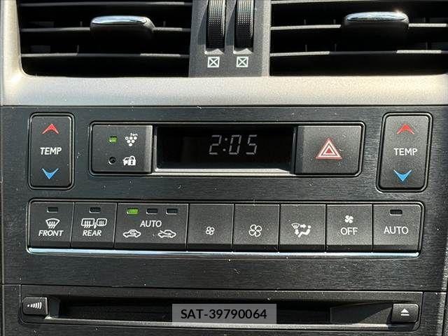 Lexus HS 2013-02 8880478-22