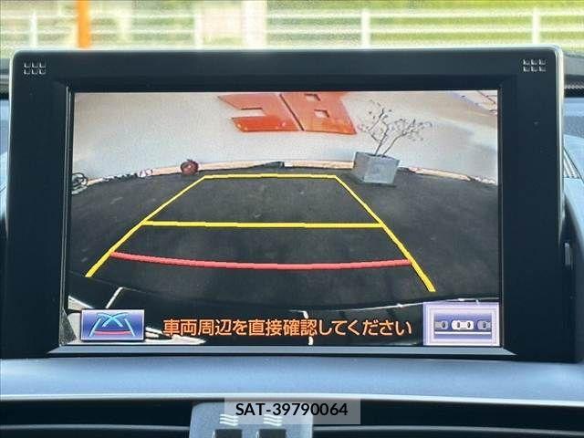 Lexus HS 2013-02 8880478-6